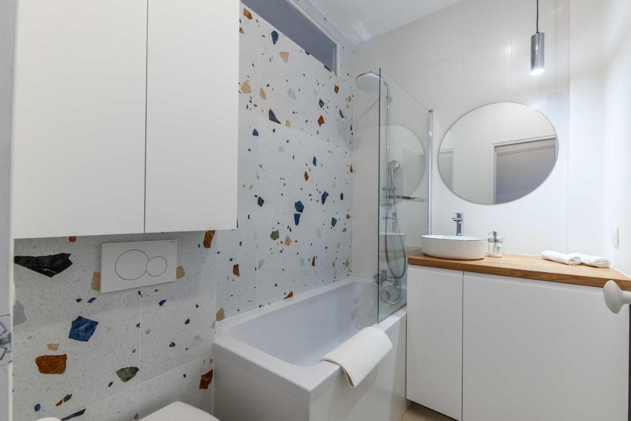 2-Bedroom Apartment With Balcony Near Hippodrome Deauville Exteriér fotografie